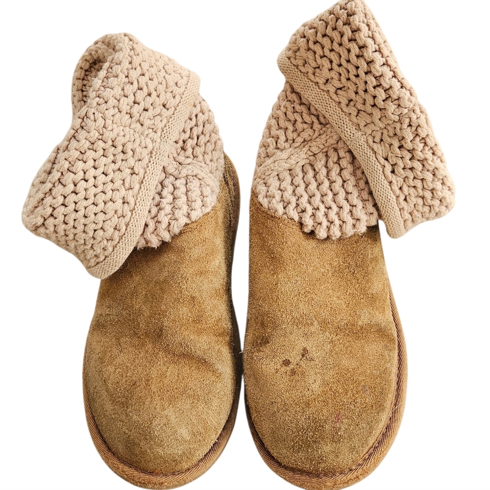 UGG Boots Little Girl's Size 13 - Picture 5 of 5